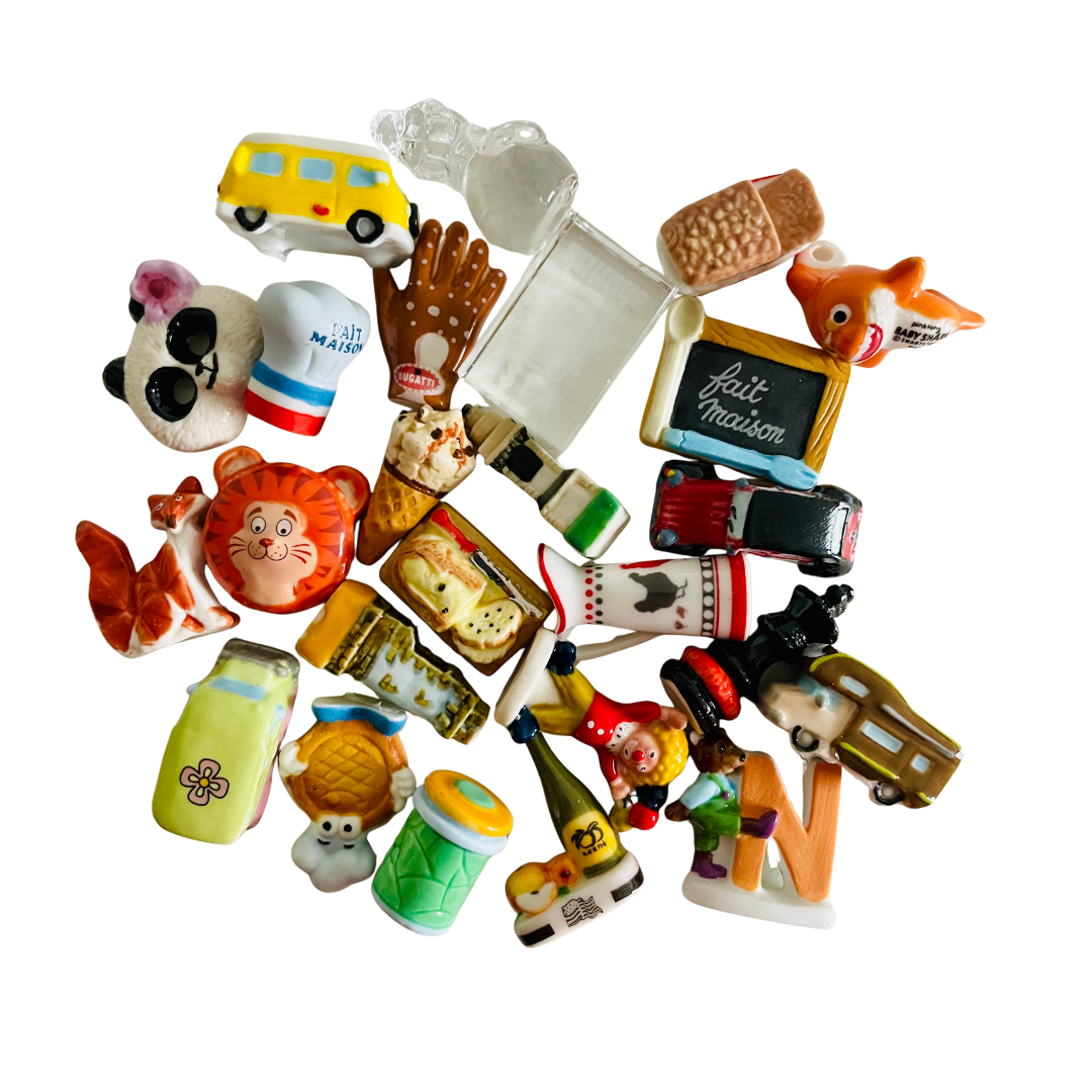 LOT DE 25 FEVES - MODELES ALEATOIRES