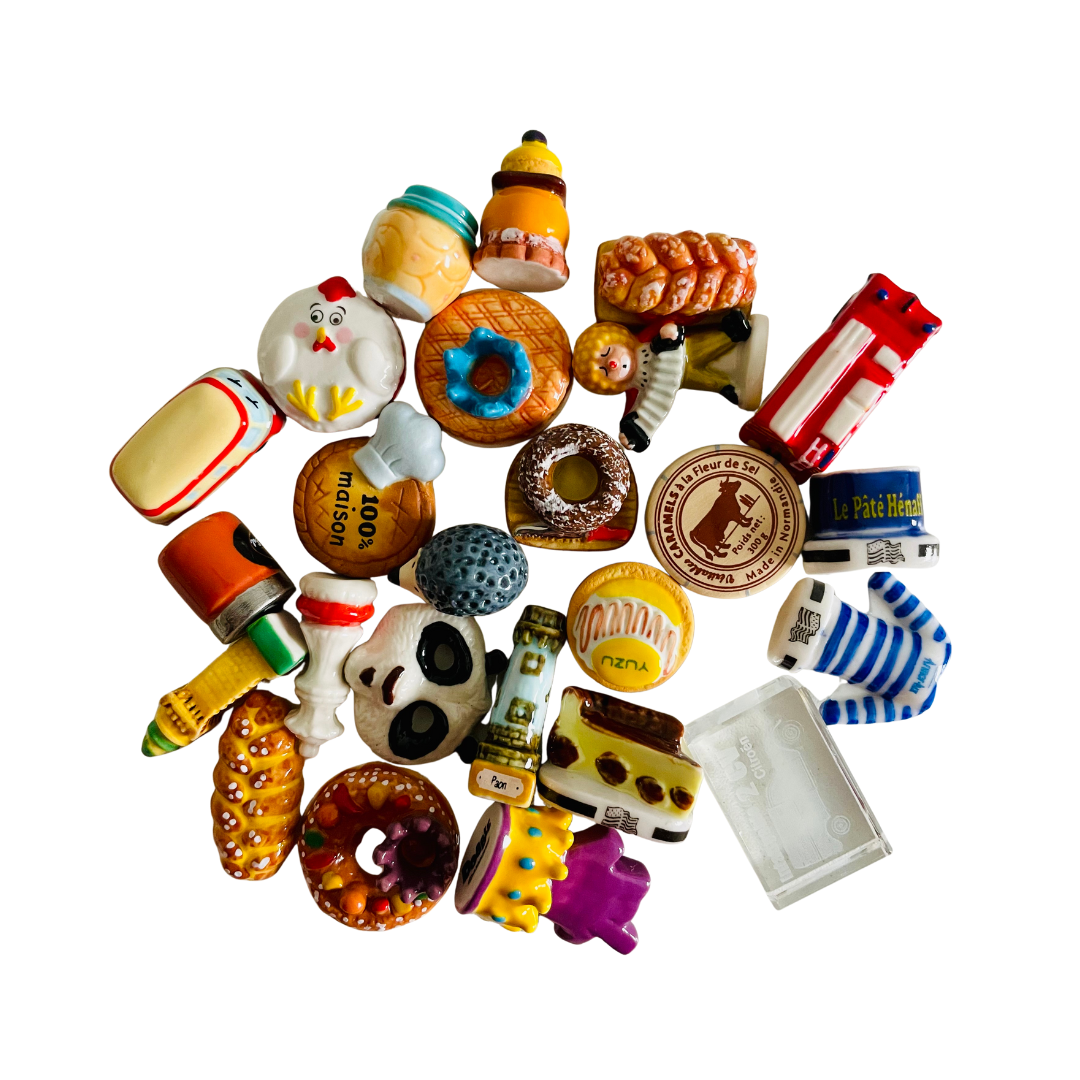 LOT DE 25 FEVES - MODELES ALEATOIRES